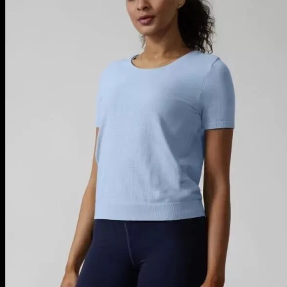 Athleta Top In Motion Seamless Tee Blue - Picture 2 of 8